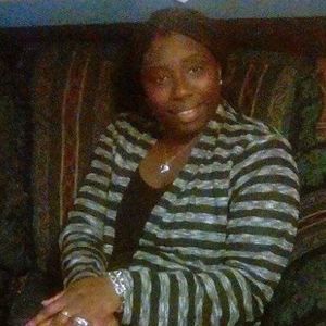 Meet your Posher, Roshana