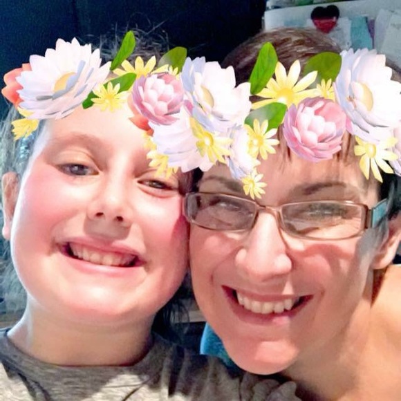 Meet your Posher, Tricia - Picture 1 of 1