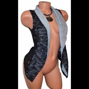 VANITY Black & Gray Sleeveless Lace Vest