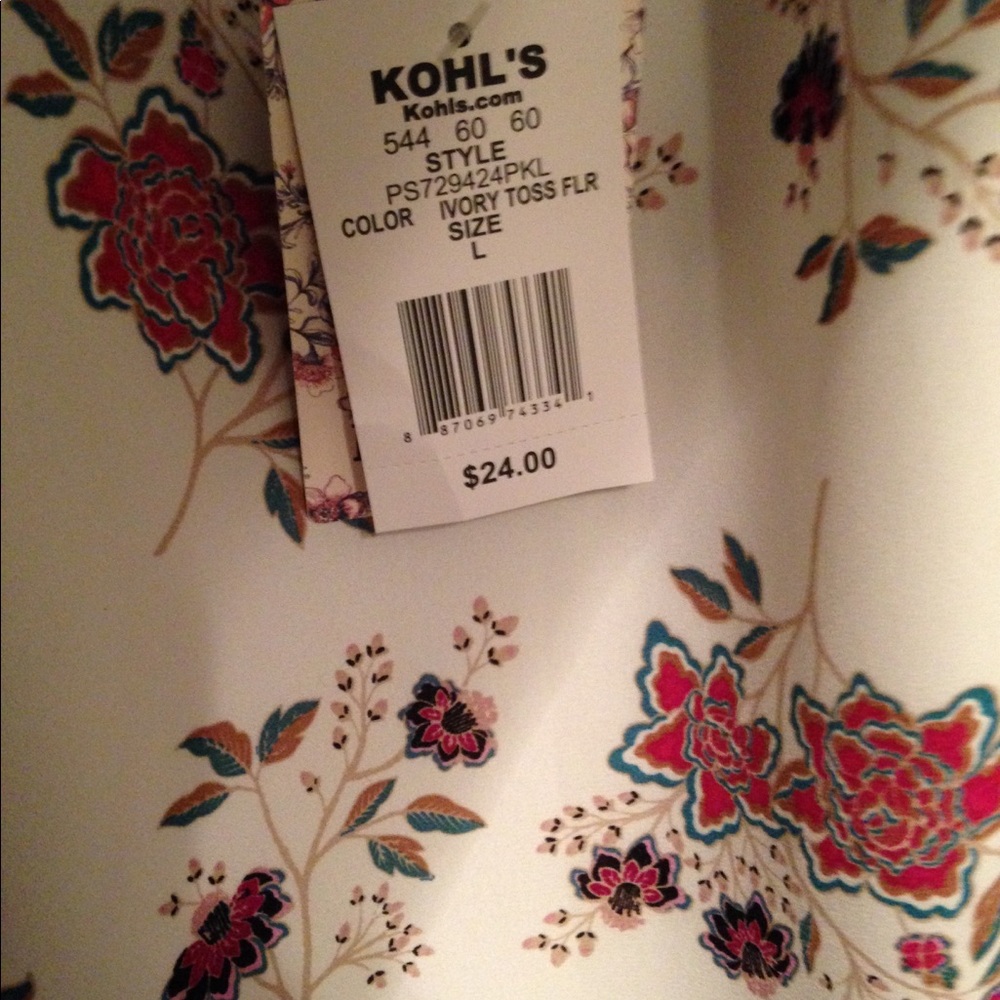 Skinny strap flowy floral shirt