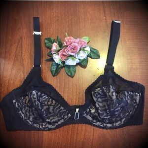 NWOT Victoria's Secret Vintage Style Lace Bra 34B