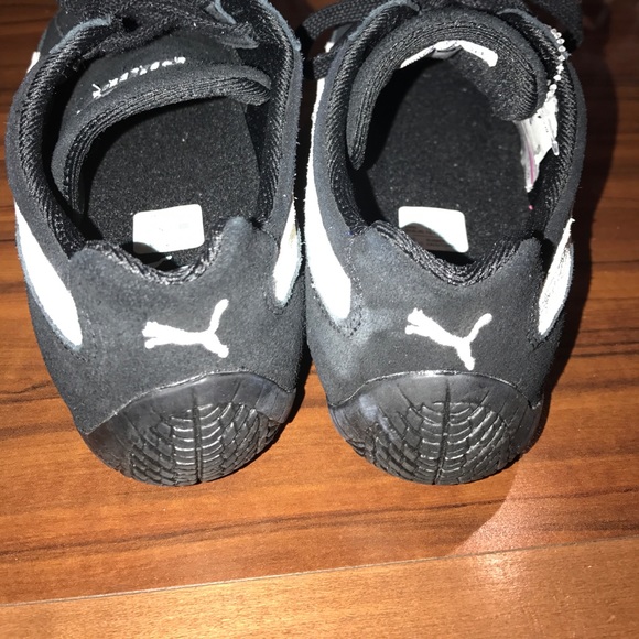 🔴FINAL MARKDOWN🔴 Puma sneakers black & white NWT - Picture 4 of 5