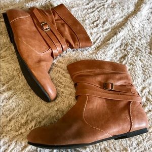 LAST CHANCE ❣️ cognac ankle Brown short boots 8