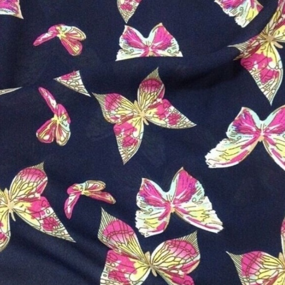 NWOT WOMENS BUTTERFLY BLOUSE - Picture 3 of 4
