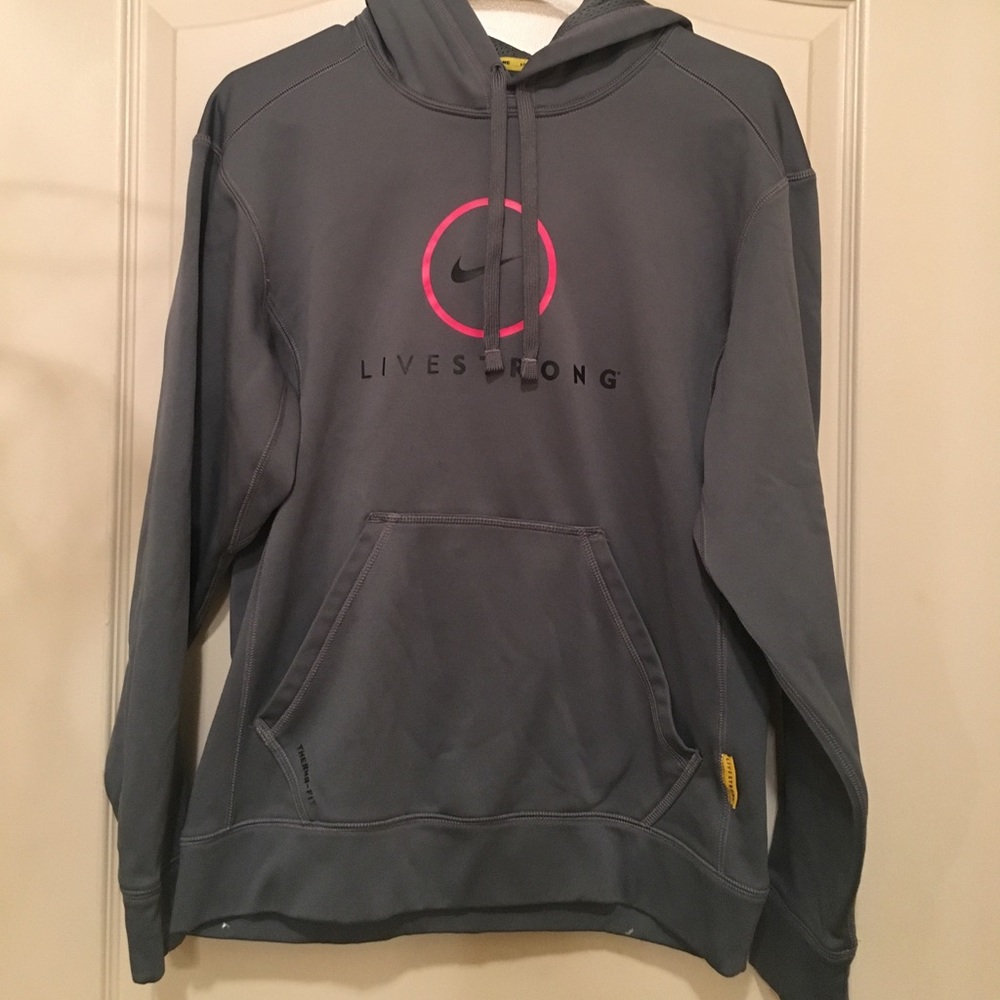 Therma-Fit Nike Hoodie!