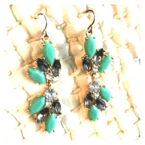 Loulou green gold quartz dangly earrings