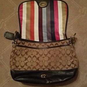 👜Coach Legacy shoulder bag - 13" wide x 10" h👜