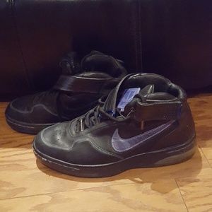 Nike mens shoes