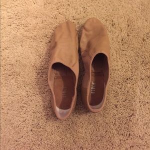 Tan jazz shoes