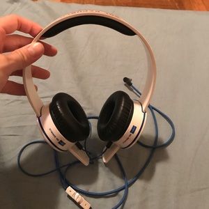 Anthem Micheal Phelps Tracks HD from Sol Republic