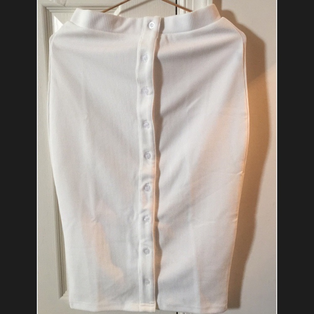 Two Piece White Set - Picture 2 of 2