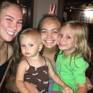 Meet your Posher, Kayla