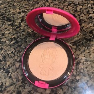 NWOB MAC Cosmetics Beauty Powder Glow Rida