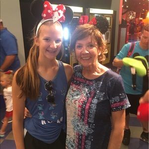 Meet your Posher, Macy