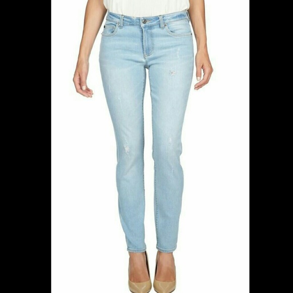 Cynthia Steffe Denim - CeCe Distressed Stretch Skinny Jeans Sky Wash 10