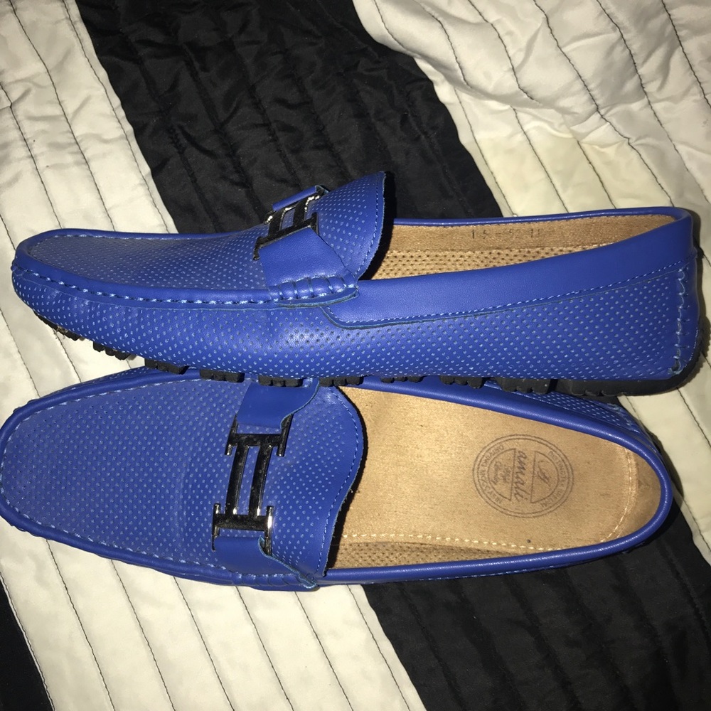 men's blue loafers