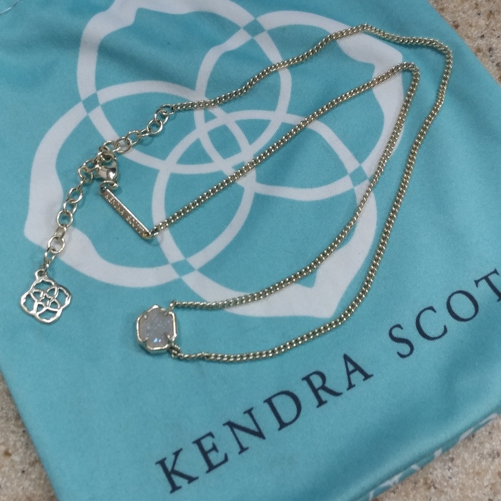 Kendra Scott Mabel necklace in irridecent drusy