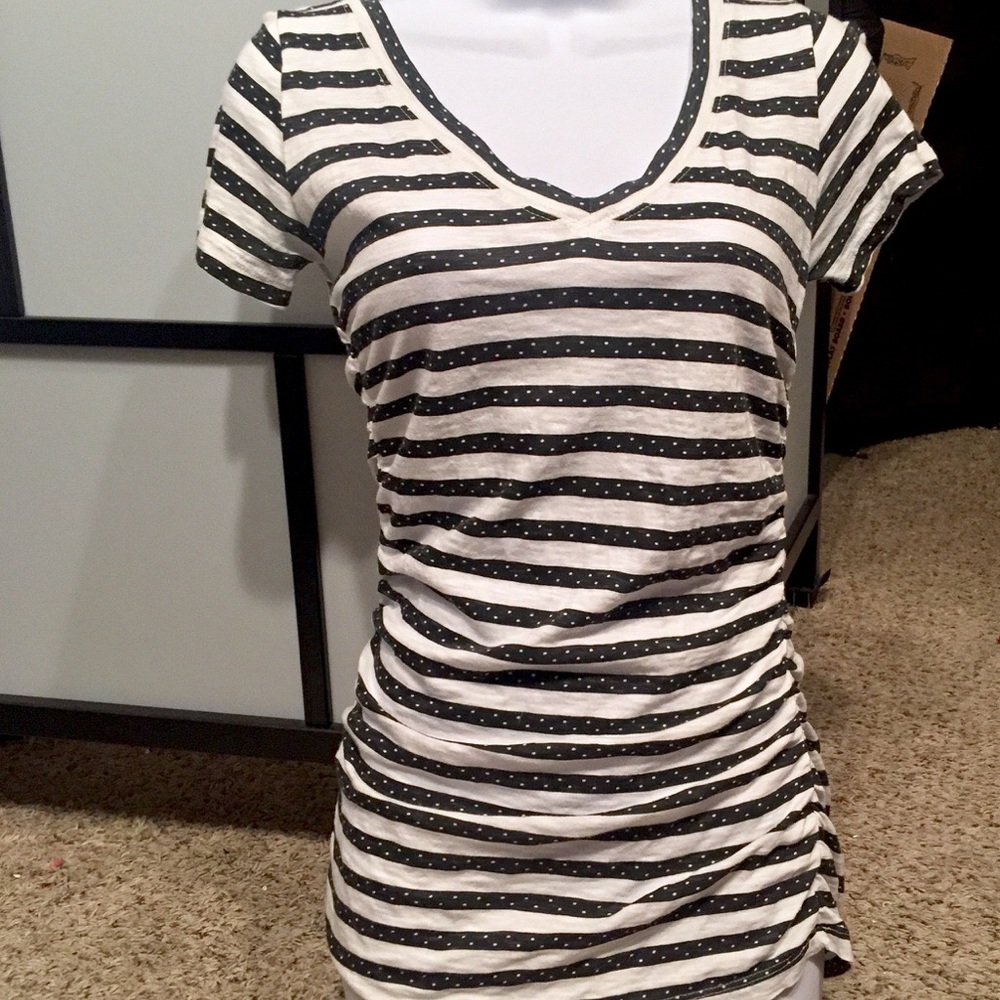 V neck tee.                                     24