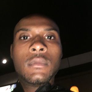 Meet your Posher, Derrick