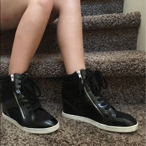 Black High Top heals