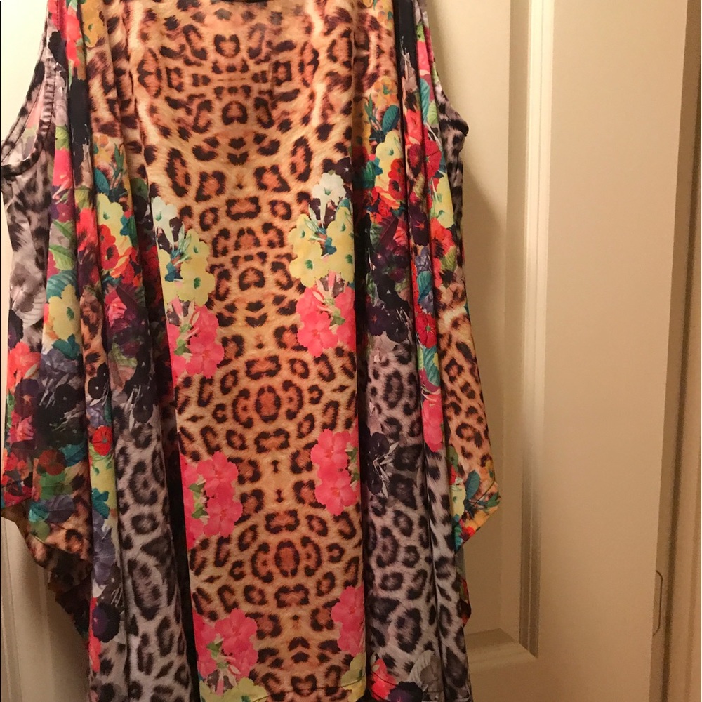 minkpink floral kaftan