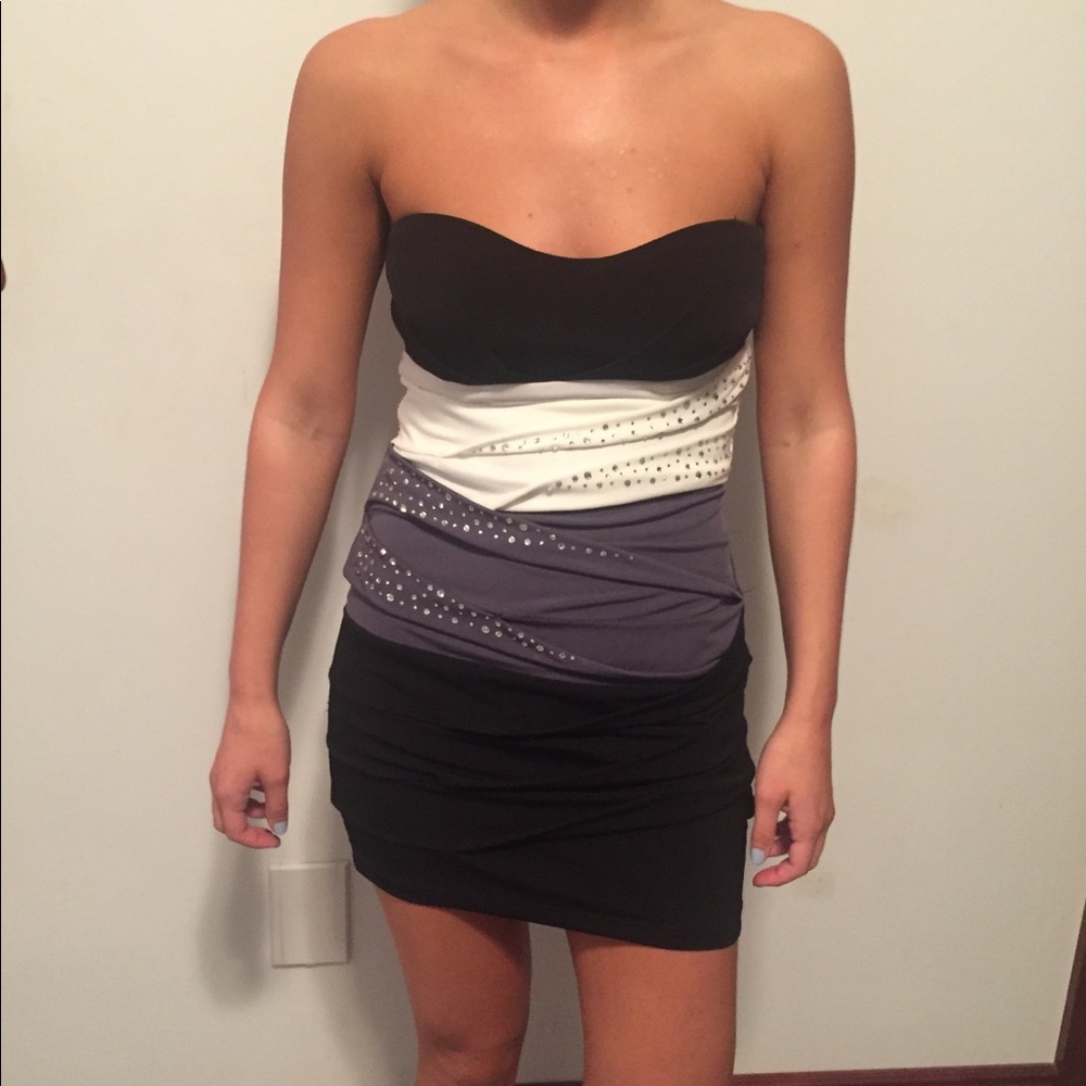 Strapless multicolored dress