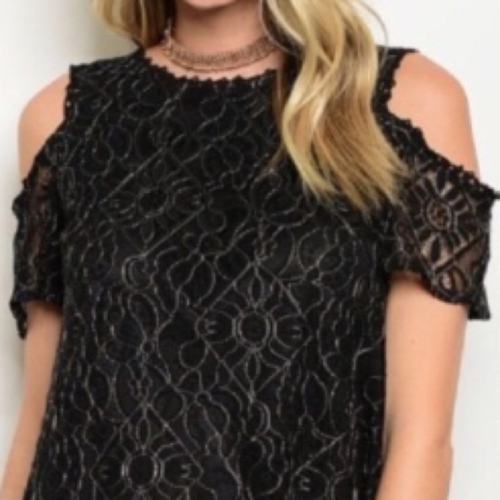 $ FIRM ๐ทBlack Lace Cold Shoulder - Picture 2 of 3