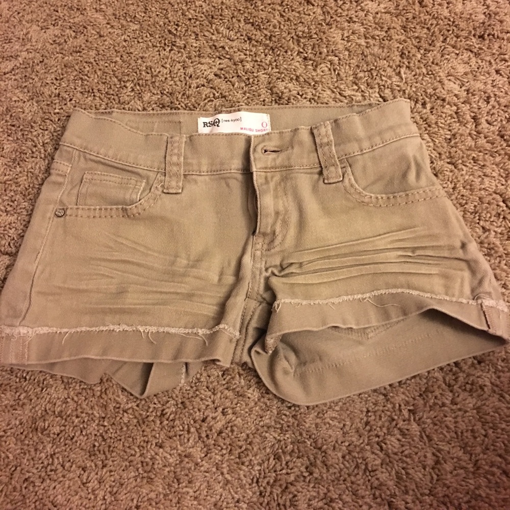 khaki shorts