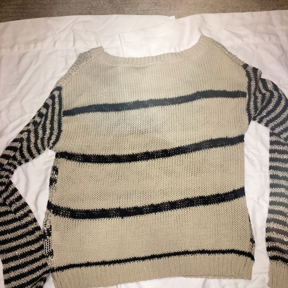 Box sweater - Picture 2 of 3