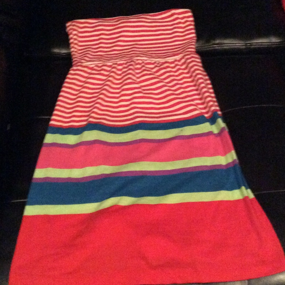 Stretchy strapless dress