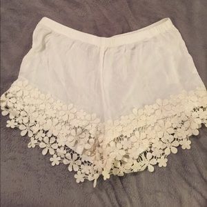 Simple white summer shorts!