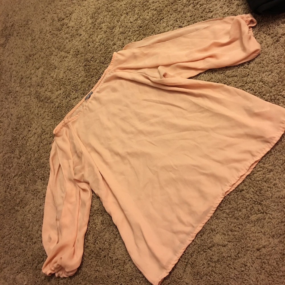 cute flowy sleeve cut out top