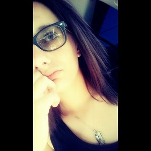 Meet your Posher, Felicia