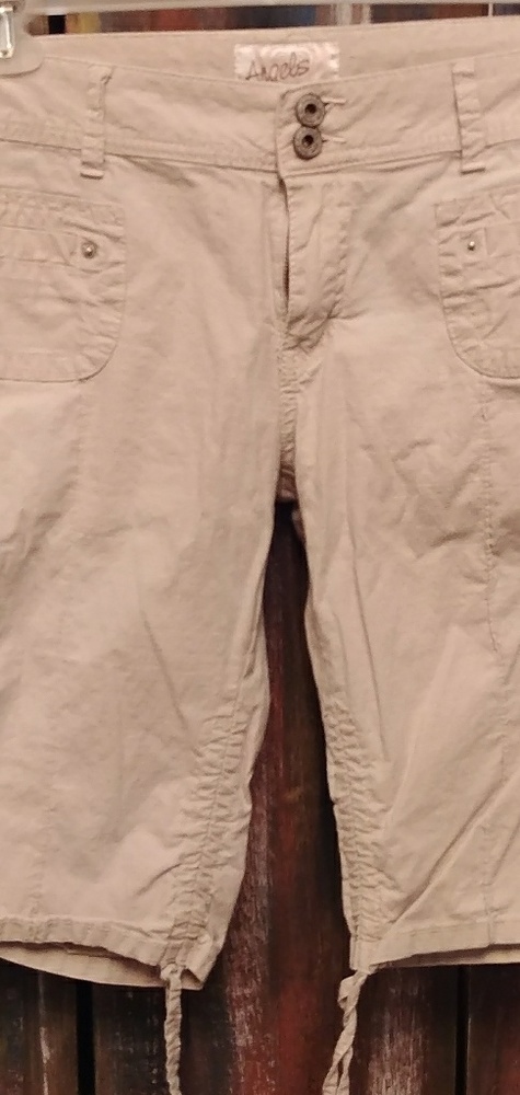 Angel capris