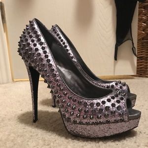 Steve Madden Gray Glitter Spiked Heels