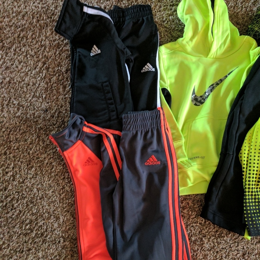 Toddler sweat outfits! Like brand new.