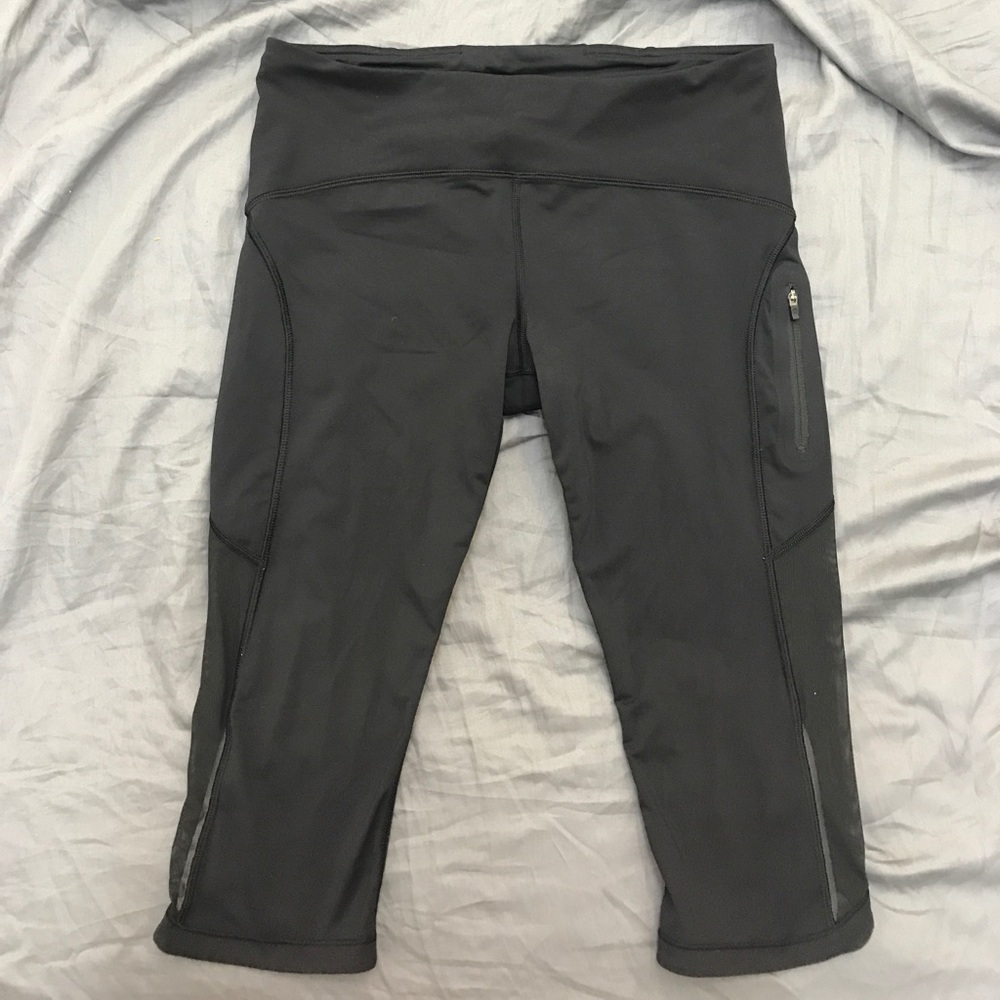 NWOT lululemon cropped yoga leggings SZ 10