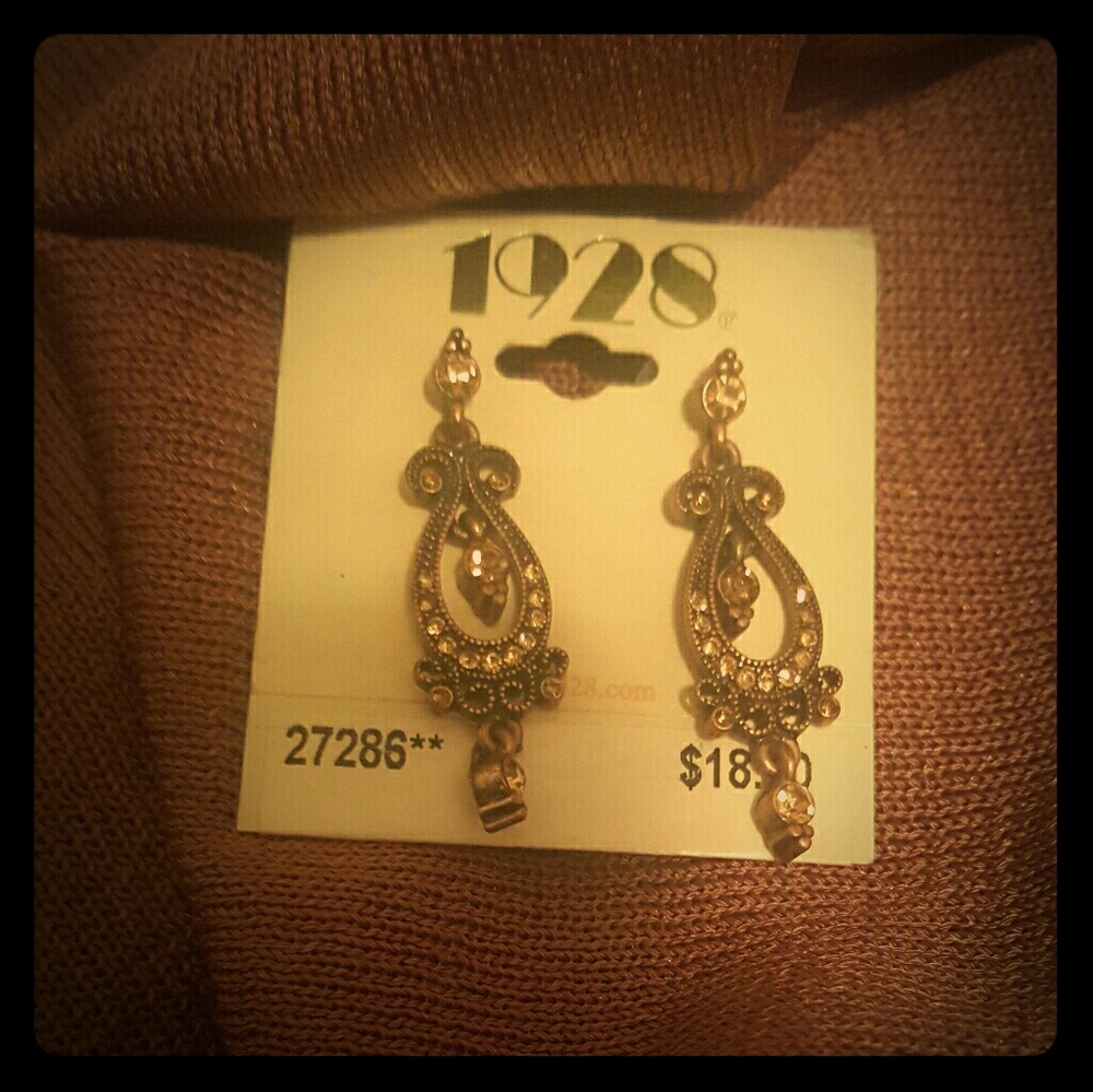 1928 subtle chandelier earrings