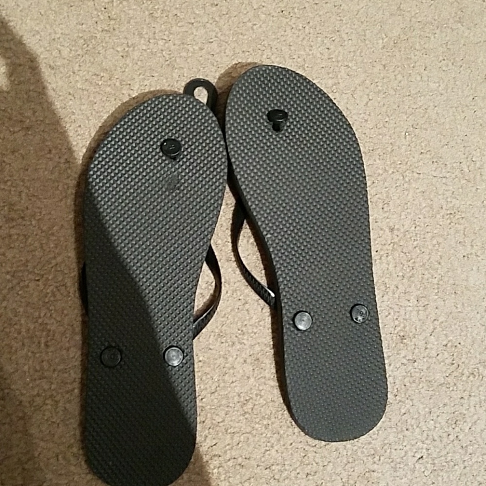 NWT: super cute surfboard flip flops - Picture 2 of 2