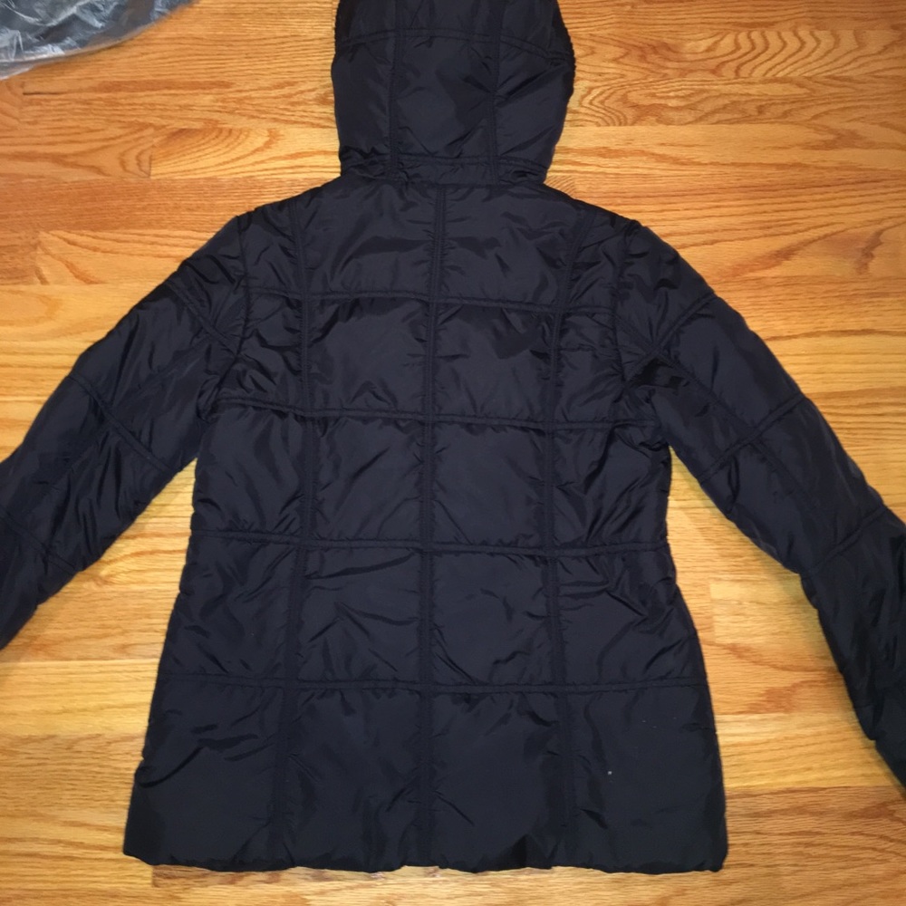 black jacket - Picture 2 of 2