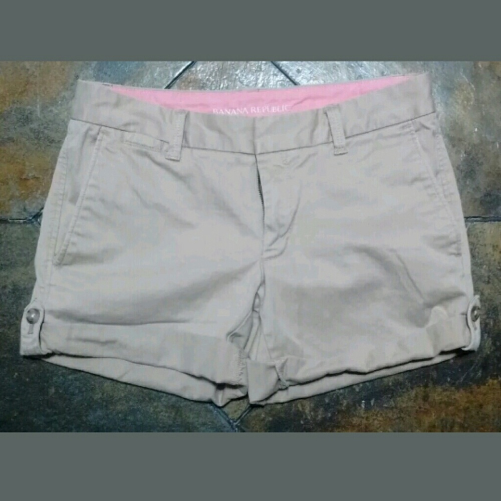 Banana Republic Khaki Shorts, Size 0