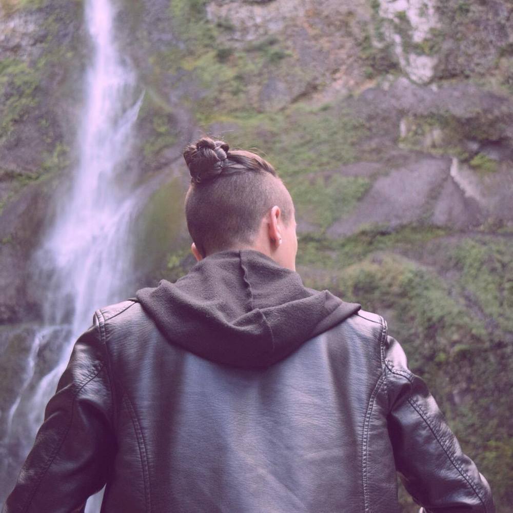 Meet your Posher, Kahlil