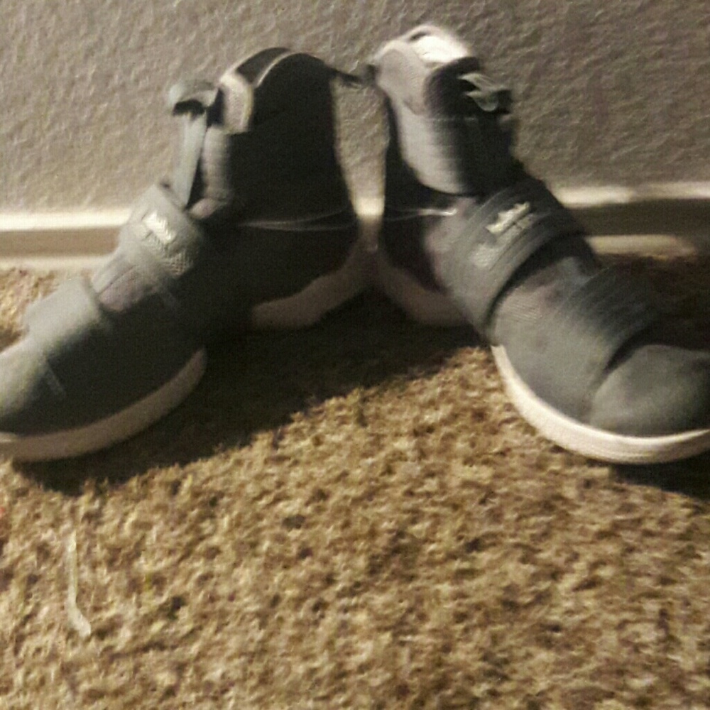 New lebrons bearly used