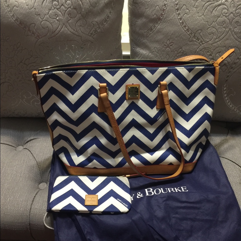Dooney & Bourke