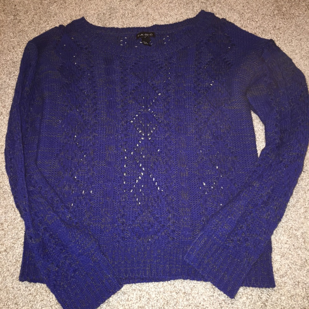 Navy box sweater! Thick &warm for fall and winter!