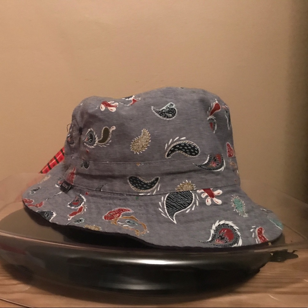 Staple Reversible Bucket Hat