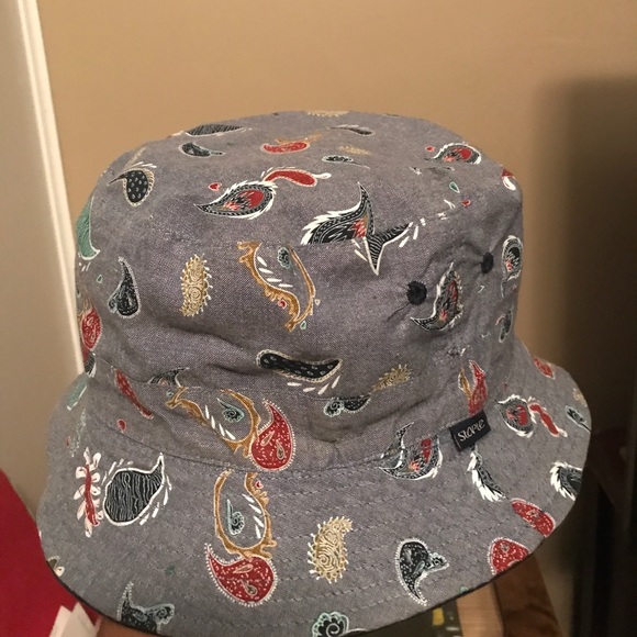 Staple Reversible Bucket Hat - Picture 2 of 4