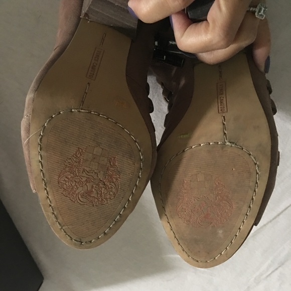 Vince Camuto Booties - Picture 5 of 6