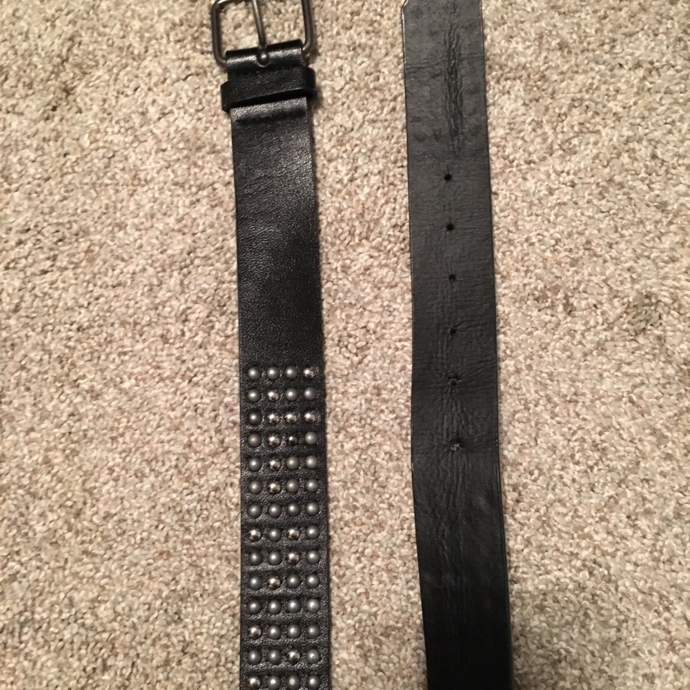 Cute & trendy belt!