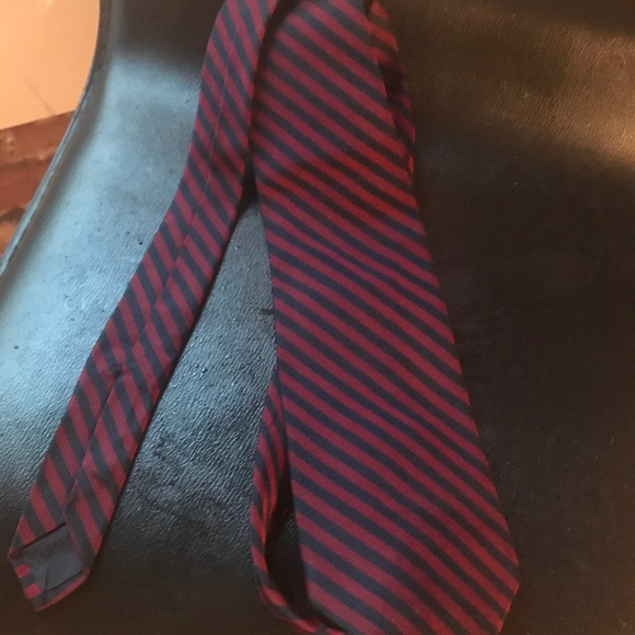 Brooks Brothers tie - Picture 4 of 4